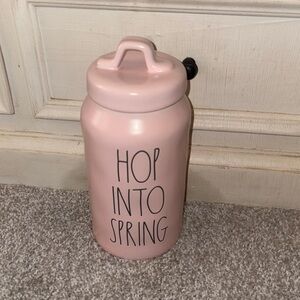 Rae dunn canister with Lid Easter